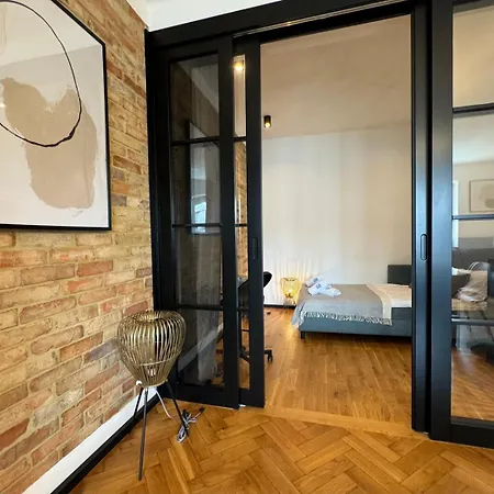 Gwen Q4apartments Apartment
